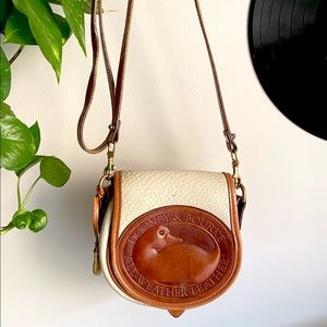 Vintage Dooney and Bourke small cross body purse
